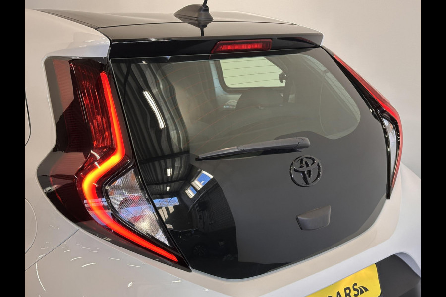 Toyota Aygo X 1.0 VVT-i S-CVT Aut. Play Blackstyle Airco Adaptive Cruise Control Carplay Navi Achteruitrij Camera Lane Assist