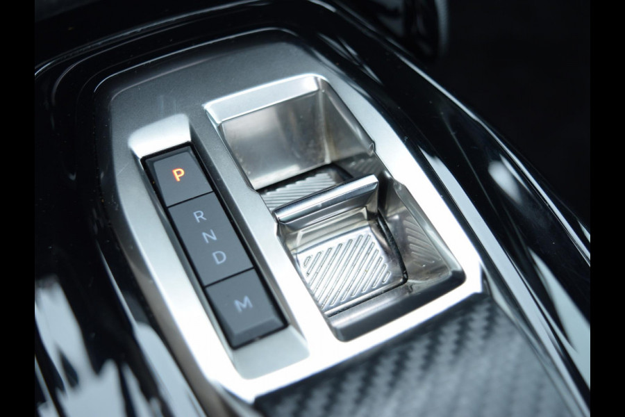 Peugeot 2008 1.2 Turbo GT SCHUIF- KANTELDAK | CAMERA MET SENSOREN | NAVI & CARPLAY |