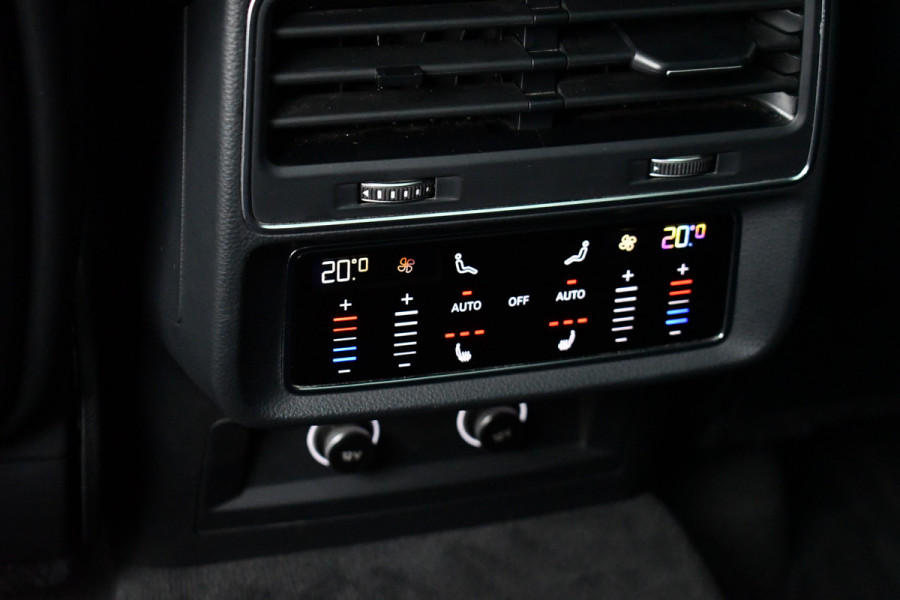 Audi Q7 50 TDI quattro S-Line 7pers Pano Trekh ACC HUD 22inch 4WS Standk