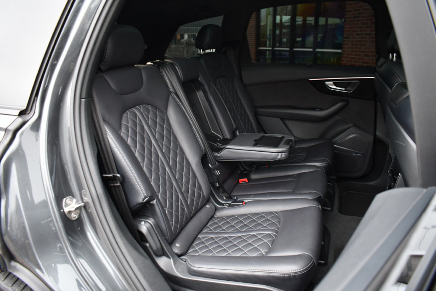 Audi Q7 50 TDI quattro S-Line 7pers Pano Trekh ACC HUD 22inch 4WS Standk
