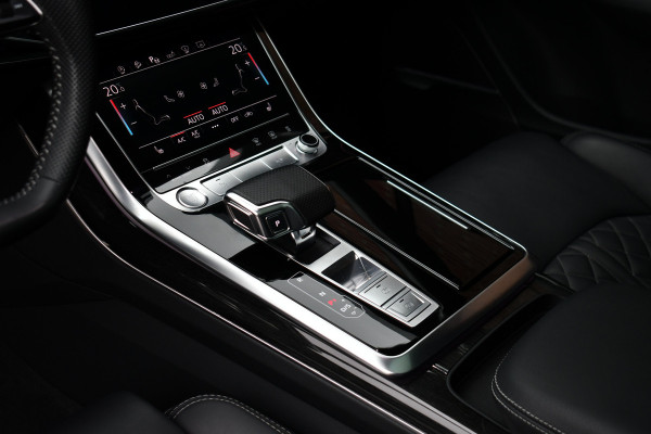Audi Q7 50 TDI quattro S-Line 7pers Pano Trekh ACC HUD 22inch 4WS Standk