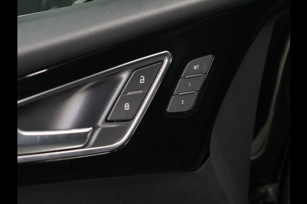 Audi Q4 Sportback e-tron 40 Launch edition Advanced Plus 77 kWh [TREKHAAK INKLAPBAAR, MEMORY SEATS, APPLE CARPLAY, ANDROID, STUURVERWARMING, ADAPTIVE CRUISE, CAMERA, STOELVERWARMING, PDC V+A, CLIMATE, NIEUWSTAAT]