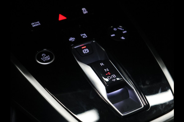 Audi Q4 Sportback e-tron 40 Launch edition Advanced Plus 77 kWh [TREKHAAK INKLAPBAAR, MEMORY SEATS, APPLE CARPLAY, ANDROID, STUURVERWARMING, ADAPTIVE CRUISE, CAMERA, STOELVERWARMING, PDC V+A, CLIMATE, NIEUWSTAAT]