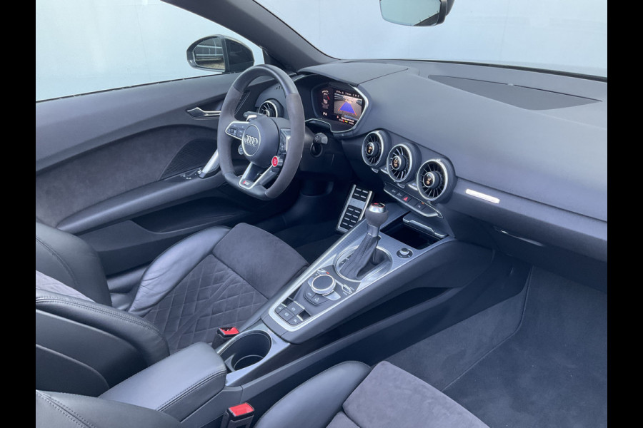Audi TT Roadster TT RS 2.5 400pk 5-Cil Quattro B&O Camera Stoelverw. 20 Inch