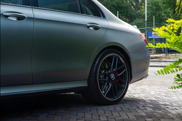 Mercedes-Benz E-Klasse AMG 63 S 4MATIC+ Burmester Pano Widescreen Ambient 360 Camera Stoelvent. Memory 2x E63