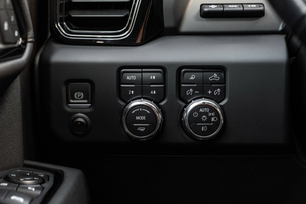 GMC Sierra Crew Cap 1500 AT4 309 PK D Schuifdak Trekhaak Keyless 360 Camera Memory ''18