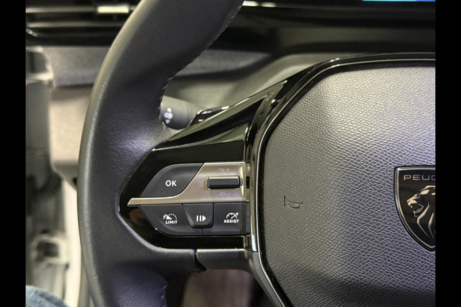 Peugeot 308 130pk Allure Trekhaak Navi, Leer Bekleding, Trekhaak, 360° Camera, ACC, LED Digital Cockpit,