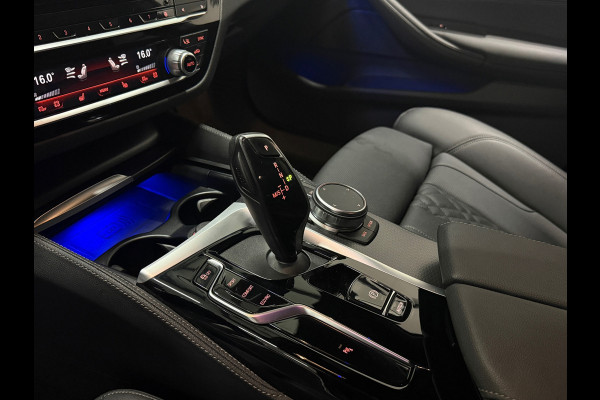 BMW 5 Serie Touring M-pakket Luchtvering VOL OPTIES | HUD | CarPlay | Trekhaak | Memory | Virtual | ACC