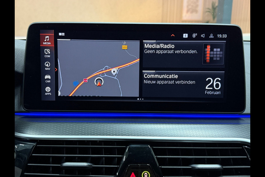 BMW 5 Serie Touring M-pakket Luchtvering VOL OPTIES | HUD | CarPlay | Trekhaak | Memory | Virtual | ACC
