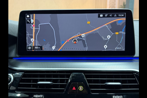BMW 5 Serie Touring M-pakket Luchtvering VOL OPTIES | HUD | CarPlay | Trekhaak | Memory | Virtual | ACC