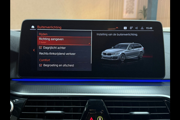 BMW 5 Serie Touring M-pakket Luchtvering VOL OPTIES | HUD | CarPlay | Trekhaak | Memory | Virtual | ACC