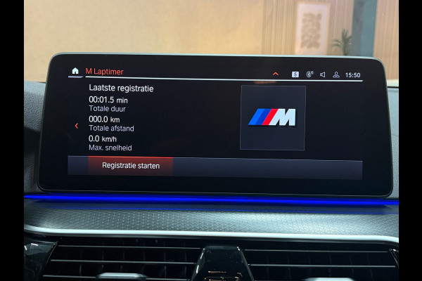 BMW 5 Serie Touring M-pakket Luchtvering VOL OPTIES | HUD | CarPlay | Trekhaak | Memory | Virtual | ACC