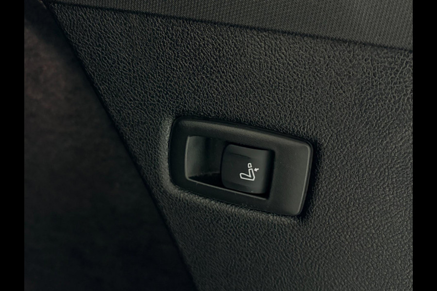 BMW 5 Serie Touring M-pakket Luchtvering VOL OPTIES | HUD | CarPlay | Trekhaak | Memory | Virtual | ACC
