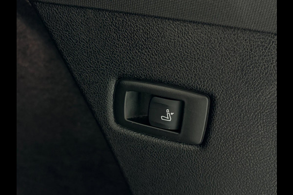BMW 5 Serie Touring M-pakket Luchtvering VOL OPTIES | HUD | CarPlay | Trekhaak | Memory | Virtual | ACC