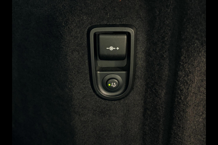 BMW 5 Serie Touring M-pakket Luchtvering VOL OPTIES | HUD | CarPlay | Trekhaak | Memory | Virtual | ACC