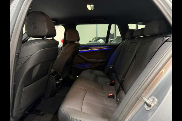 BMW 5 Serie Touring M-pakket Luchtvering VOL OPTIES | HUD | CarPlay | Trekhaak | Memory | Virtual | ACC