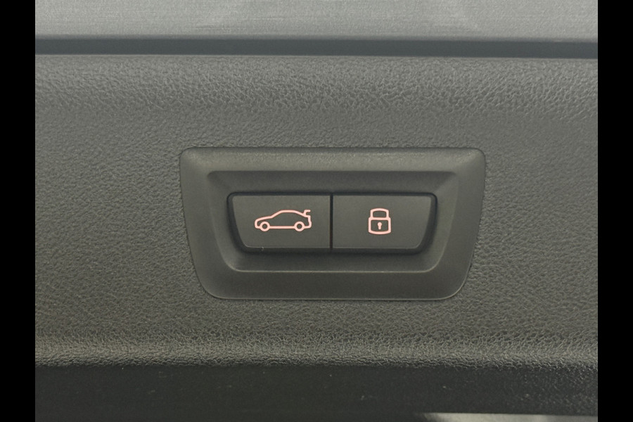 BMW 5 Serie Touring M-pakket Luchtvering VOL OPTIES | HUD | CarPlay | Trekhaak | Memory | Virtual | ACC