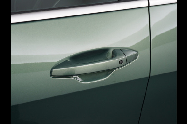 Kia Sportage 1.6 T-GDi Hybrid GT-Line - Adaptief Cruise Control - Climate Control - Navigatie - LED Koplampen - Fabrieksgarantie Tot 2032