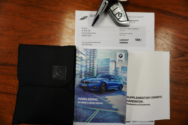 BMW 3-serie 320i High Exec.Individual/Dealeronderhouden/ Trekhaak wegklapbaar