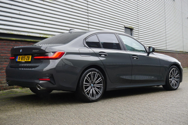 BMW 3-serie 320i High Exec.Individual/Dealeronderhouden/ Trekhaak wegklapbaar