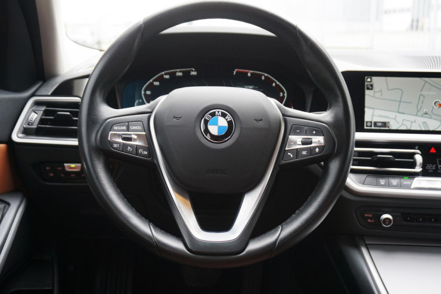 BMW 3-serie 320i High Exec.Individual/Dealeronderhouden/ Trekhaak wegklapbaar