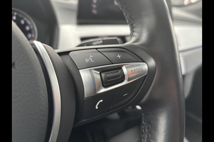 BMW X1 xDrive25e eDrive M Sport | SCI | Plug-in Hybride | PHEV | 220pk | Panoramadak | Storm Bay Metallic | 19 inch | M Pakket | Camera | Sportstoelen | Led verlichting | Head Up Display | Shadowline Exterieur