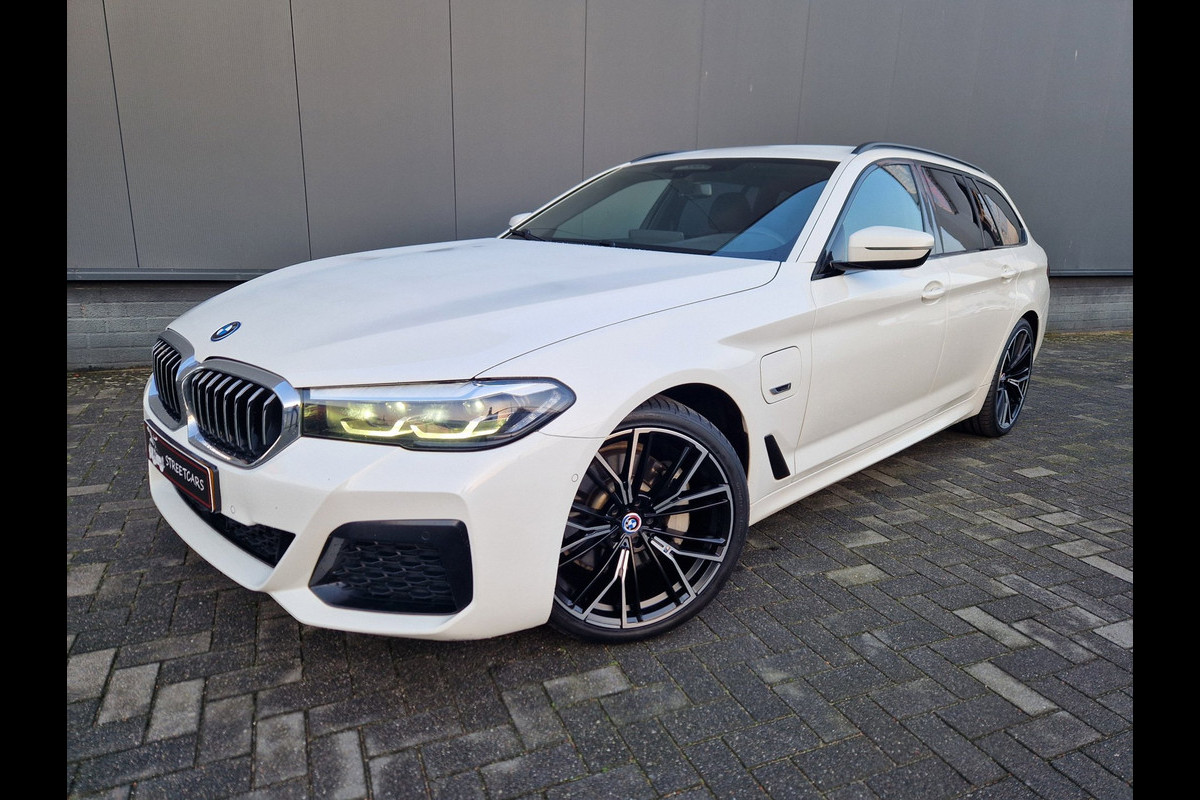 BMW 5 Serie Touring 530e xDrive M Sport /Led /Adap Cruise