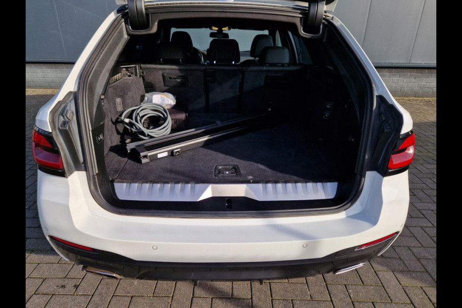 BMW 5 Serie Touring 530e xDrive M Sport /Led /Adap Cruise