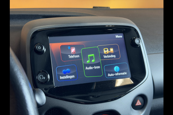 Toyota Aygo 1.0 VVT-i x-play automaat | airco | camera | 5drs rijstrooksensor | brake assist