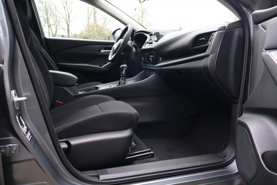 Nissan QASHQAI 1.3 MHEV Acenta 140 Pk / Airco / Cruise / Side assist / Line assist.