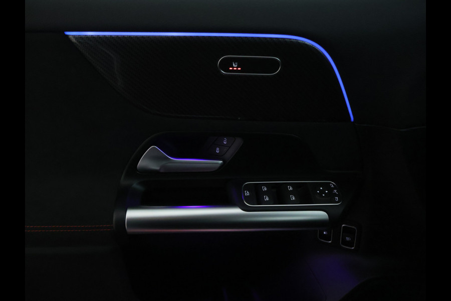 Mercedes-Benz GLA 250 e Star Edition AMG Line AMG | Achteruitrijcamera | Ledkoplampen | EASY-PACK achterklep | Distronic. Inclusief 24 maanden Mercedes-Benz Certified garantie voor Europa.