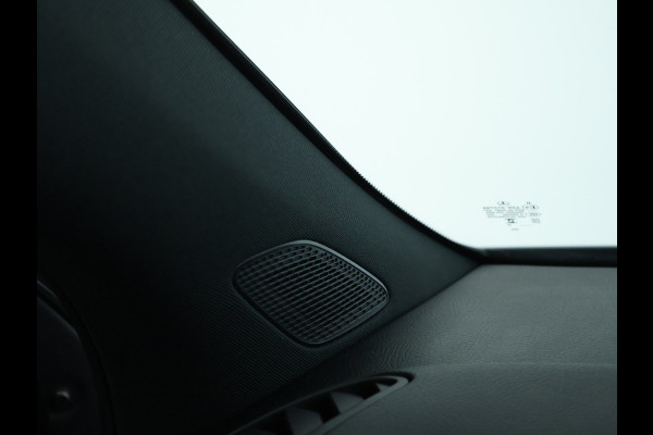 Mercedes-Benz GLA 250 e Star Edition AMG Line AMG | Achteruitrijcamera | Ledkoplampen | EASY-PACK achterklep | Distronic. Inclusief 24 maanden Mercedes-Benz Certified garantie voor Europa.