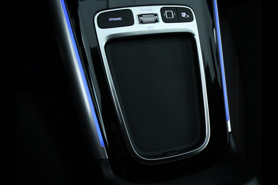 Mercedes-Benz GLA 250 e Star Edition AMG Line AMG | Achteruitrijcamera | Ledkoplampen | EASY-PACK achterklep | Distronic. Inclusief 24 maanden Mercedes-Benz Certified garantie voor Europa.