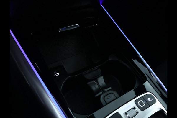Mercedes-Benz GLA 250 e Star Edition AMG Line AMG | Achteruitrijcamera | Ledkoplampen | EASY-PACK achterklep | Distronic. Inclusief 24 maanden Mercedes-Benz Certified garantie voor Europa.