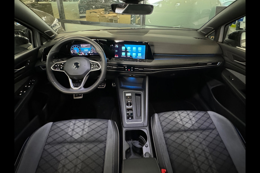 Volkswagen Golf 1.5 eTSI R Line Pano|HuD|H/K|Keyles|IQ|Camera