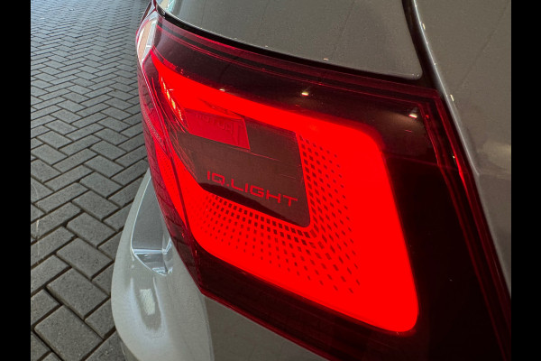 Volkswagen Golf 1.5 eTSI R Line Pano|HuD|H/K|Keyles|IQ|Camera