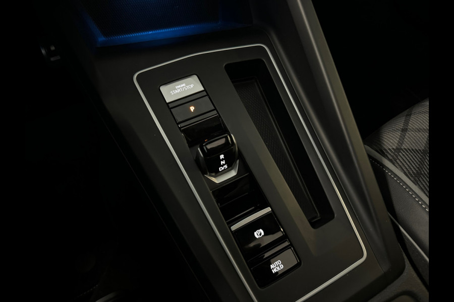 Volkswagen Golf 1.5 eTSI R Line Pano|HuD|H/K|Keyles|IQ|Camera