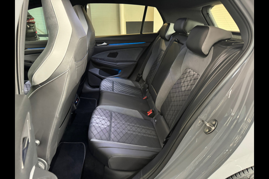 Volkswagen Golf 1.5 eTSI R Line Pano|HuD|H/K|Keyles|IQ|Camera