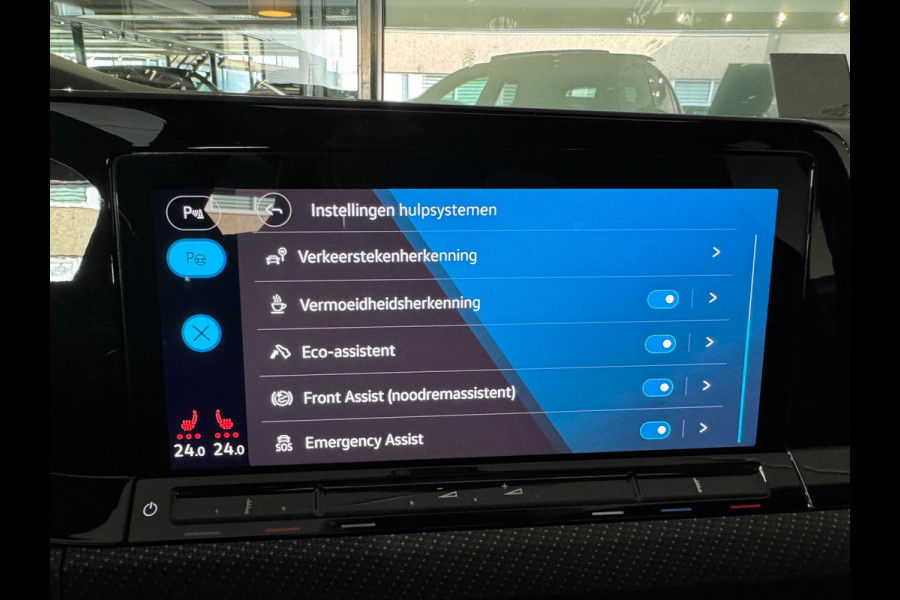 Volkswagen Golf 1.5 eTSI R Line Pano|HuD|H/K|Keyles|IQ|Camera