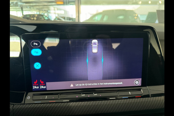 Volkswagen Golf 1.5 eTSI R Line Pano|HuD|H/K|Keyles|IQ|Camera