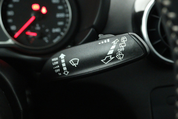Audi A1 Sportback 1.0 TFSI Advance Sport (NAVIGATIE, CRUISE CONTROL, AUTOMAAT)