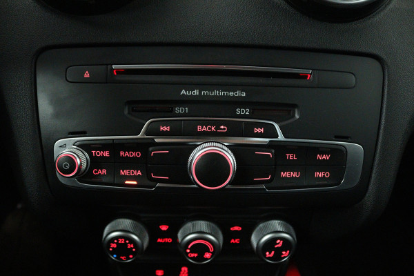 Audi A1 Sportback 1.0 TFSI Advance Sport (NAVIGATIE, CRUISE CONTROL, AUTOMAAT)