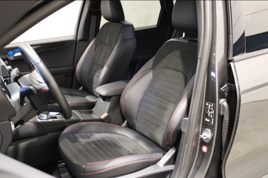 Ford Kuga 2.5 PHEV ST-Line X Camera/Carplay/Trekhaak Prijs is rijklaar incl Bovag garantie