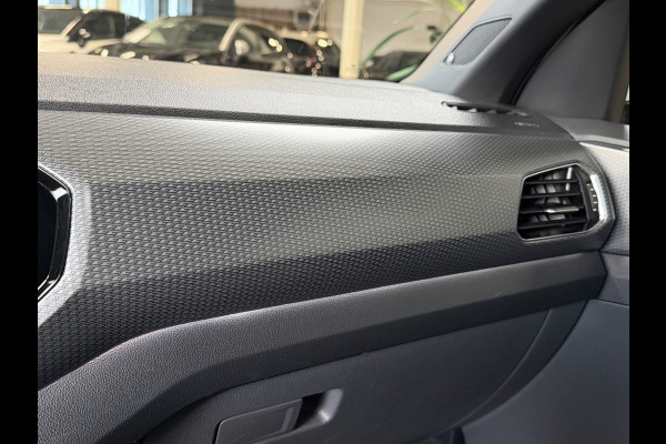 Volkswagen T-Cross 1.5 TSI 150 ACT R-Line | Navi | Beats | Camera | Virtual cockpit | 18" | ACC | Dodehoek | 100% Onderhouden!