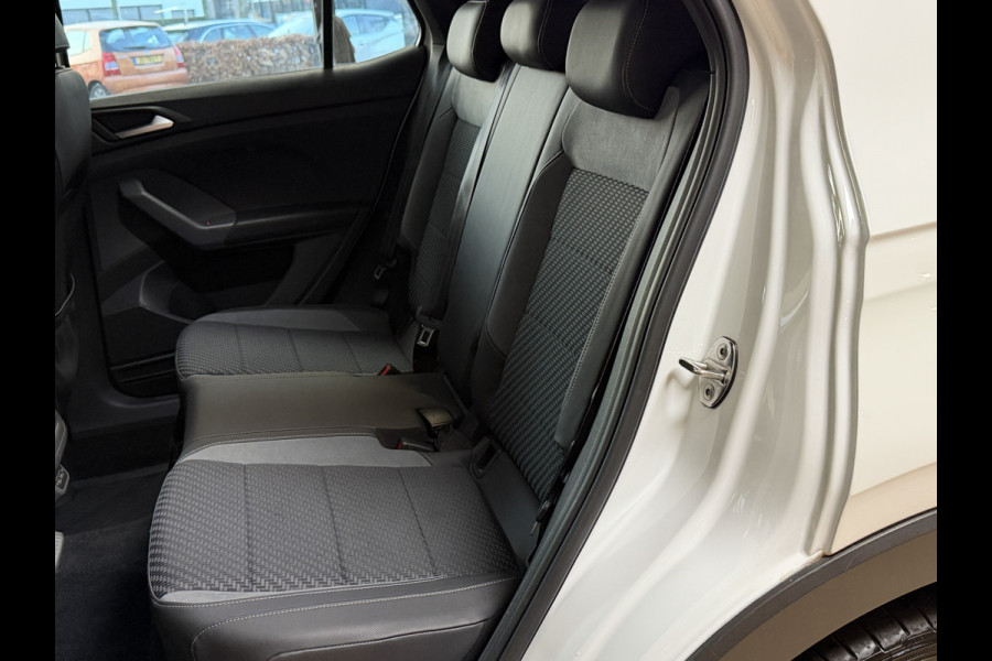 Volkswagen T-Cross 1.5 TSI 150 ACT R-Line | Navi | Beats | Camera | Virtual cockpit | 18" | ACC | Dodehoek | 100% Onderhouden!