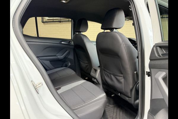 Volkswagen T-Cross 1.5 TSI 150 ACT R-Line | Navi | Beats | Camera | Virtual cockpit | 18" | ACC | Dodehoek | 100% Onderhouden!