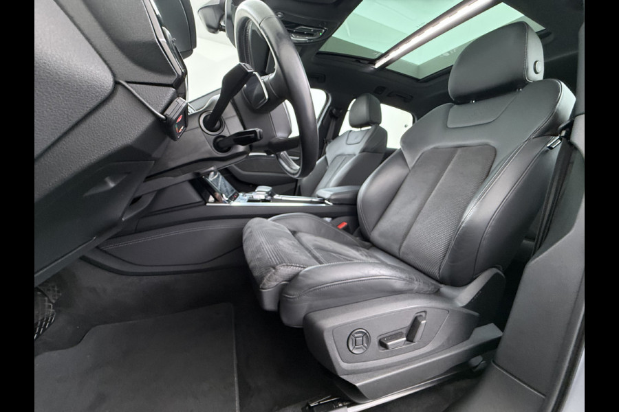 Audi e-tron Quattro S-Line Pano-dak Luchtvering Sportstoelen Zwarte-Hemel PTC Apple Carplay Androi Auto Leder/Alcantara Memory Navi Camera P SOH 91% Stoelverwarming Led Elek.Stoelen DAB Elek.Achterklep Keyless Dealeronderhouden Origineel Nederlandse Auto Zeer Compleet