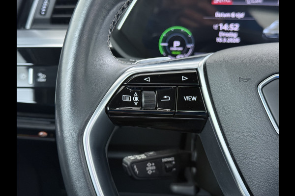 Audi e-tron Quattro S-Line Pano-dak Luchtvering Sportstoelen Zwarte-Hemel PTC Apple Carplay Androi Auto Leder/Alcantara Memory Navi Camera P SOH 91% Stoelverwarming Led Elek.Stoelen DAB Elek.Achterklep Keyless Dealeronderhouden Origineel Nederlandse Auto Zeer Compleet
