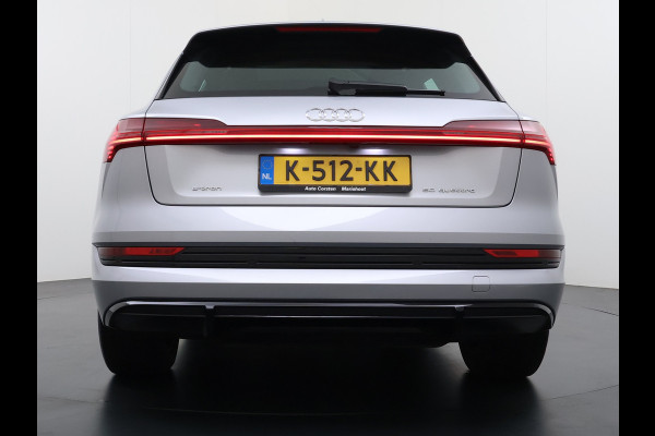 Audi e-tron Quattro S-Line Pano-dak Luchtvering Sportstoelen Zwarte-Hemel PTC Apple Carplay Androi Auto Leder/Alcantara Memory Navi Camera P SOH 91% Stoelverwarming Led Elek.Stoelen DAB Elek.Achterklep Keyless Dealeronderhouden Origineel Nederlandse Auto Zeer Compleet