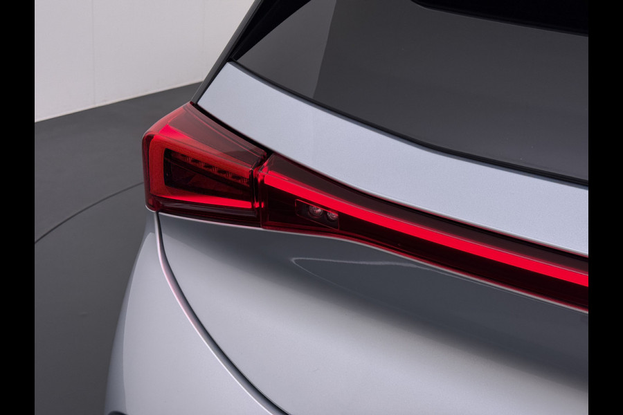 CUPRA Born Edition 62kWh 3 Fase Navi Ecc Apple Carplay Android 18"lm Adaptive-Cruise Pdc SOH 93% Stoel+Stuurverwarming Privacy Glas Lmv Led Isofix DAB Bluetooth Rijstrooksensor 1e Eigenaar Origineel Nederlandse Auto Dealeronderhouden 11kw laden thuis